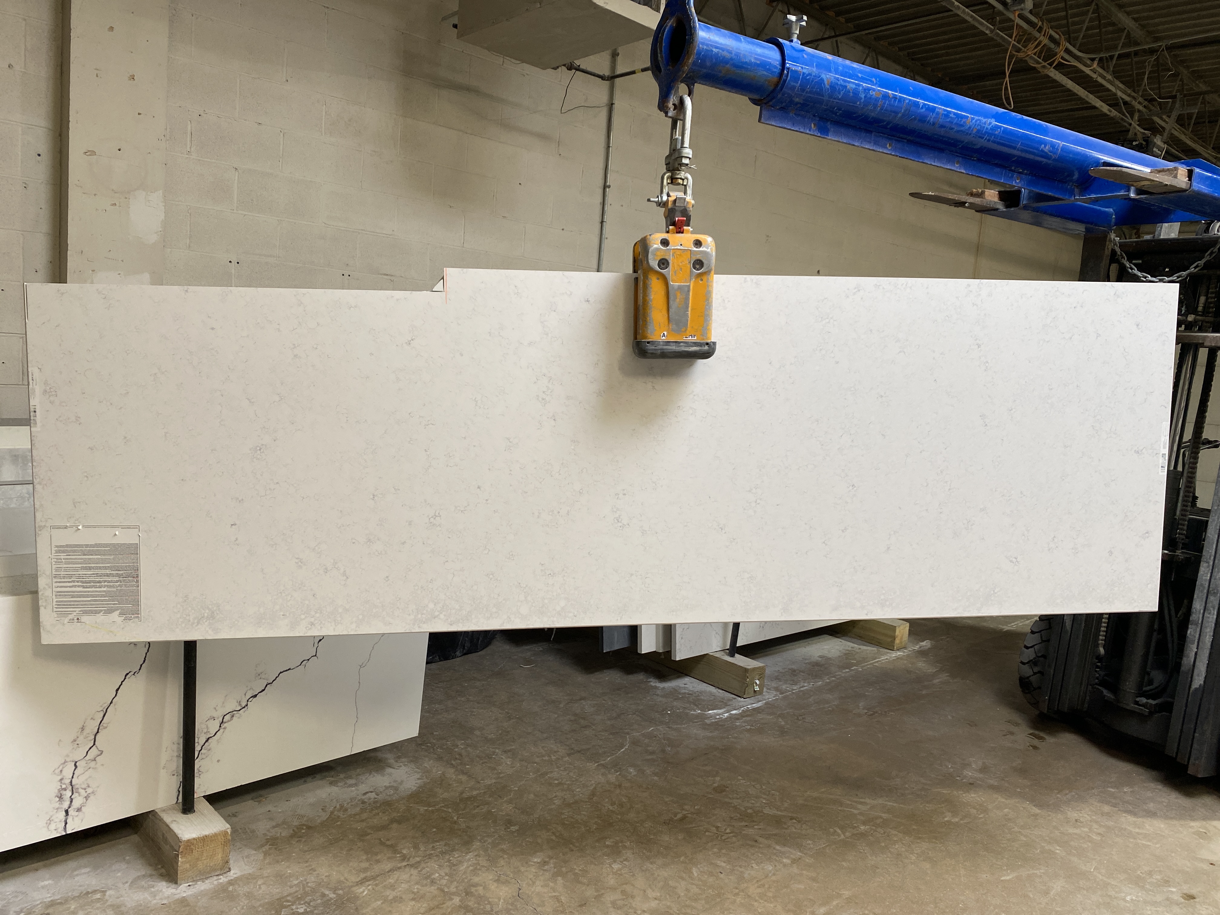Coarse carrara (Corian Quartz)