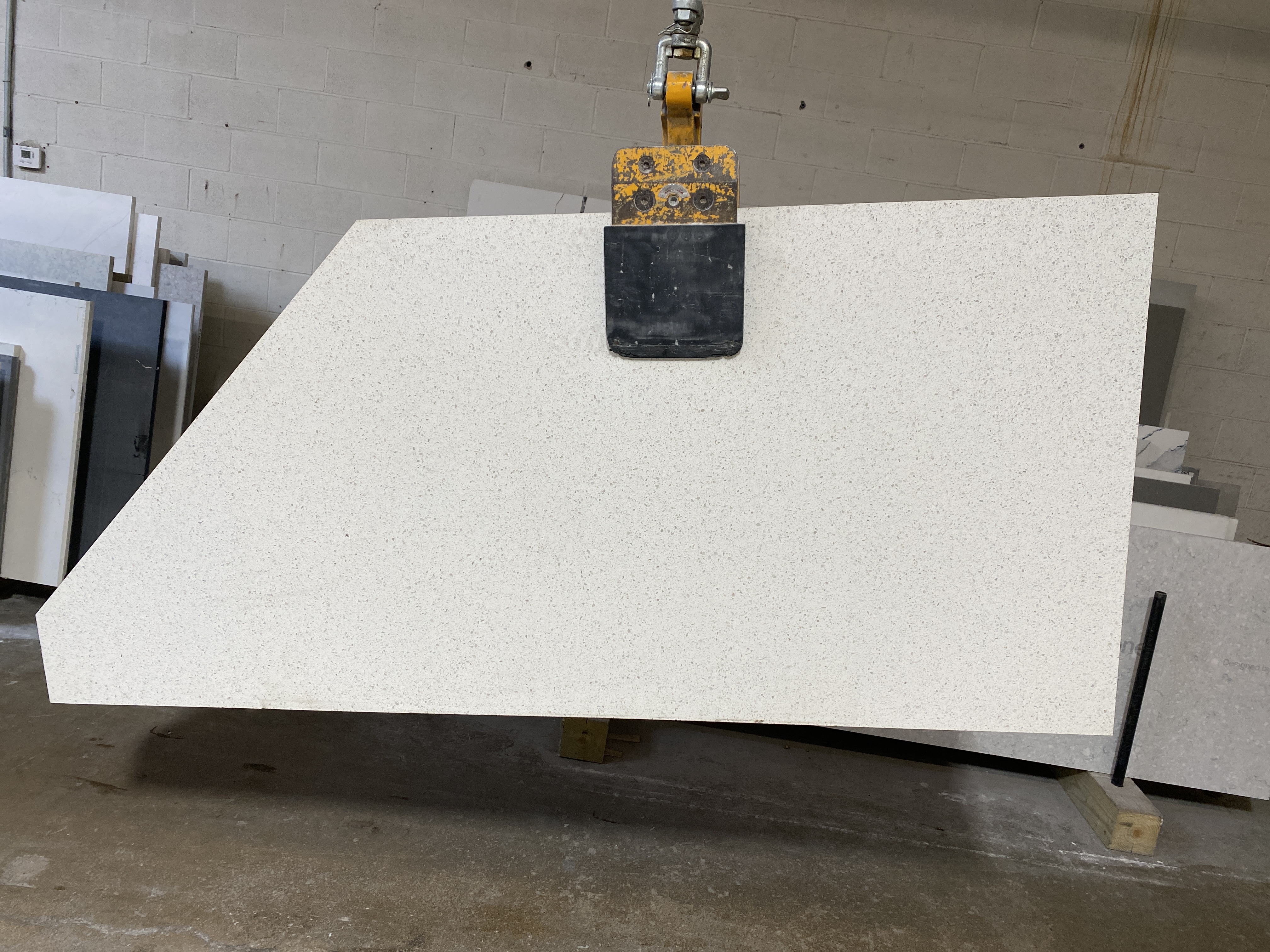Nougat light course ( Caesarstone Quartz)
