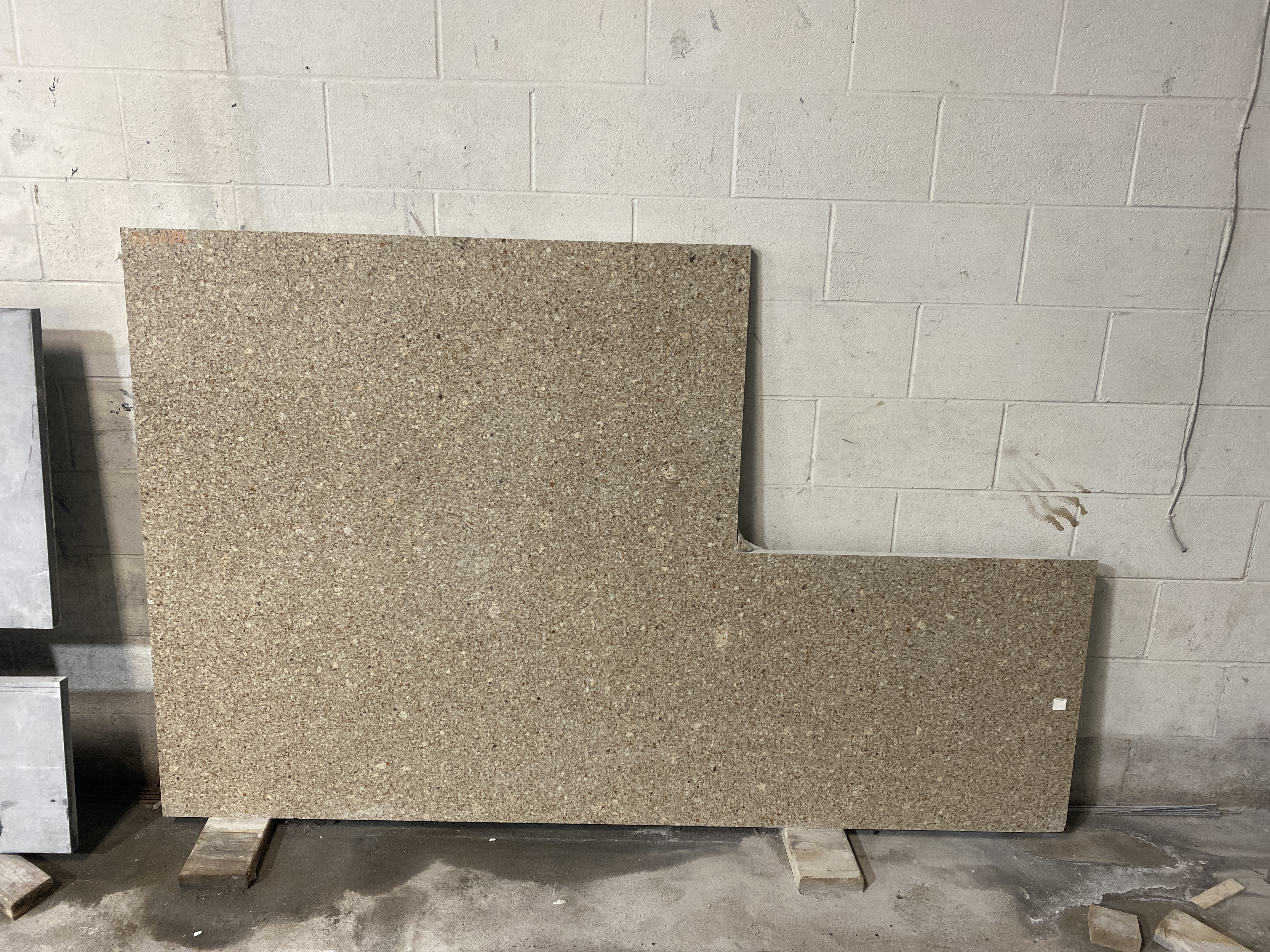 Sutton ( Cambria Quartz)