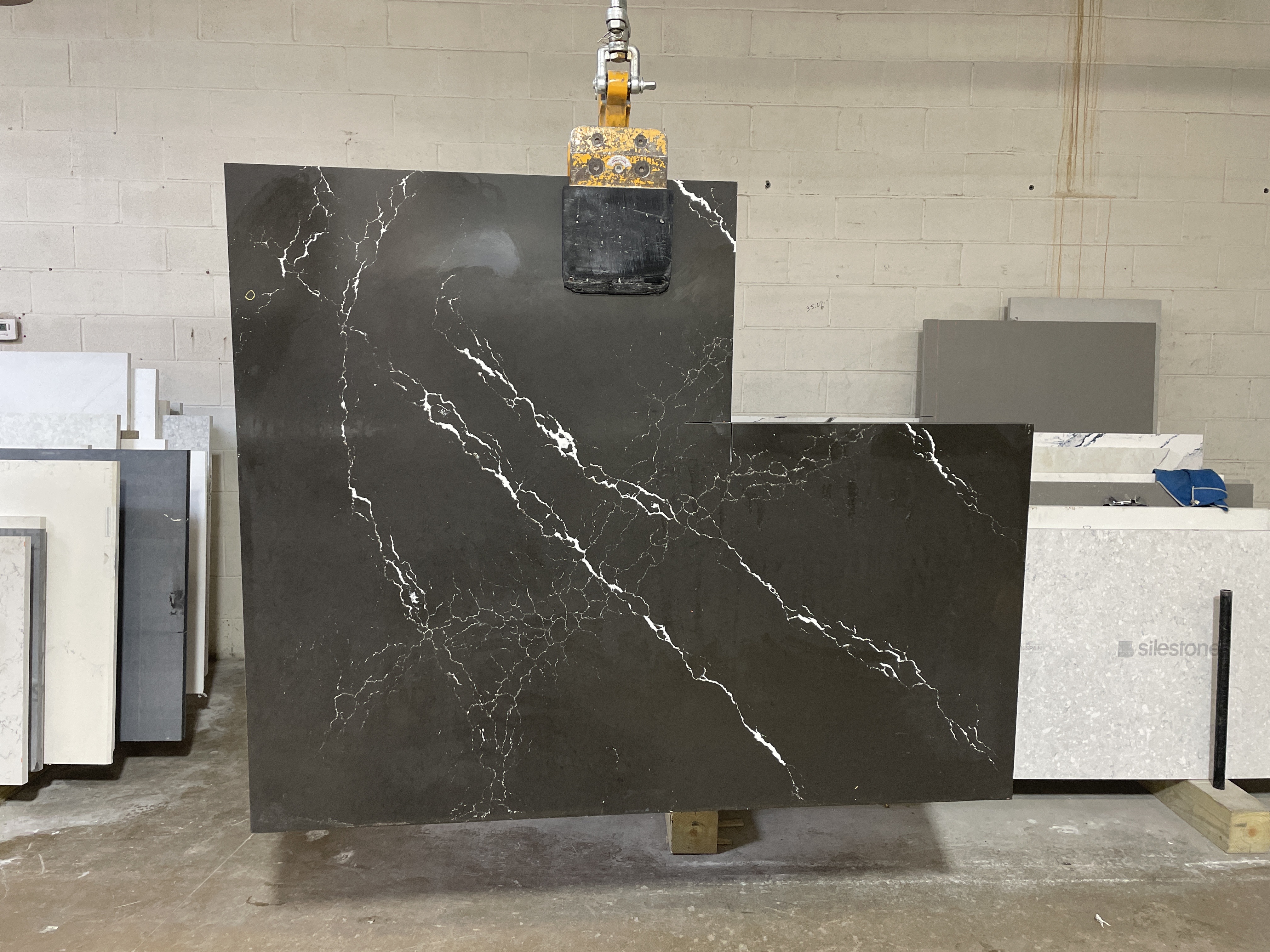 Delamere polish (Cambria Quartz)