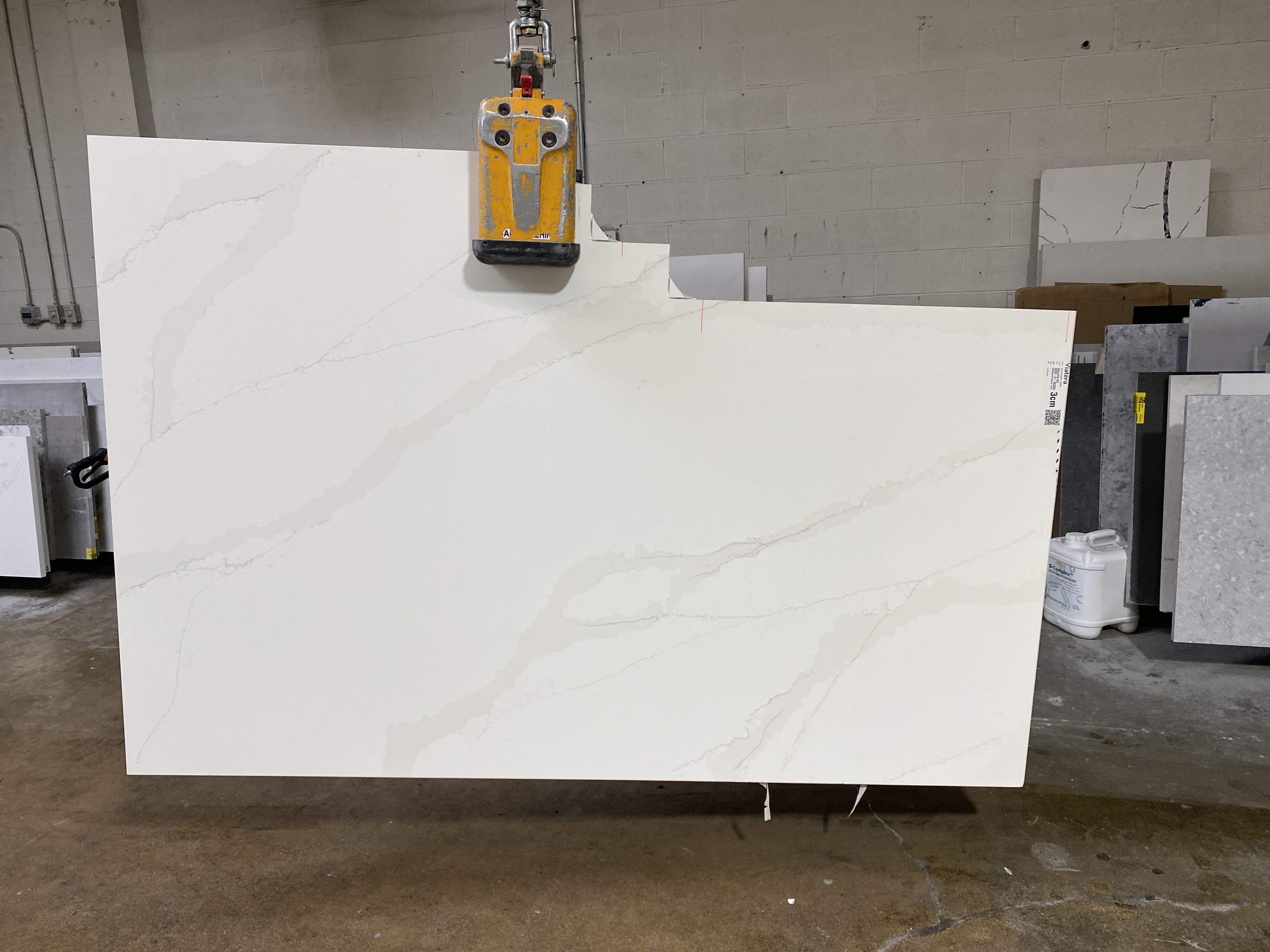 Calacatta sol (Viatera Quartz)