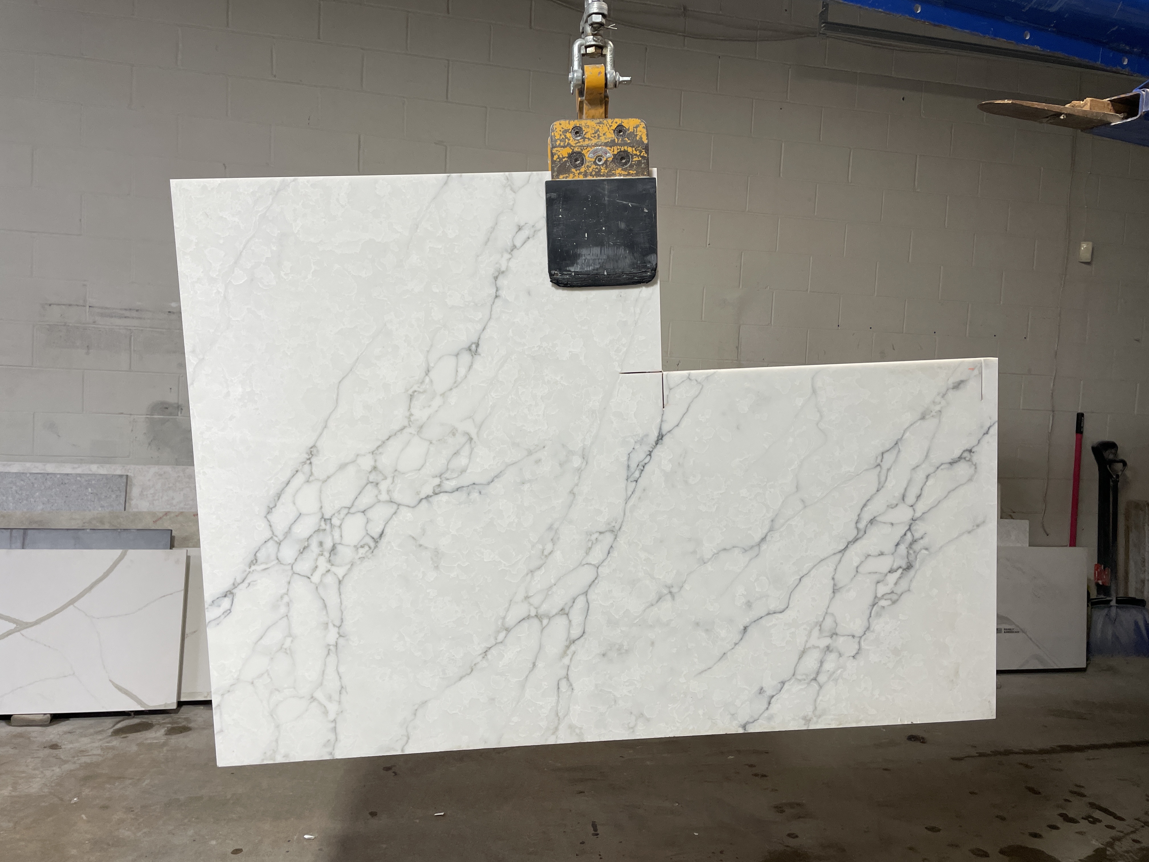 Ocean Grey ( Raphael Quartz)