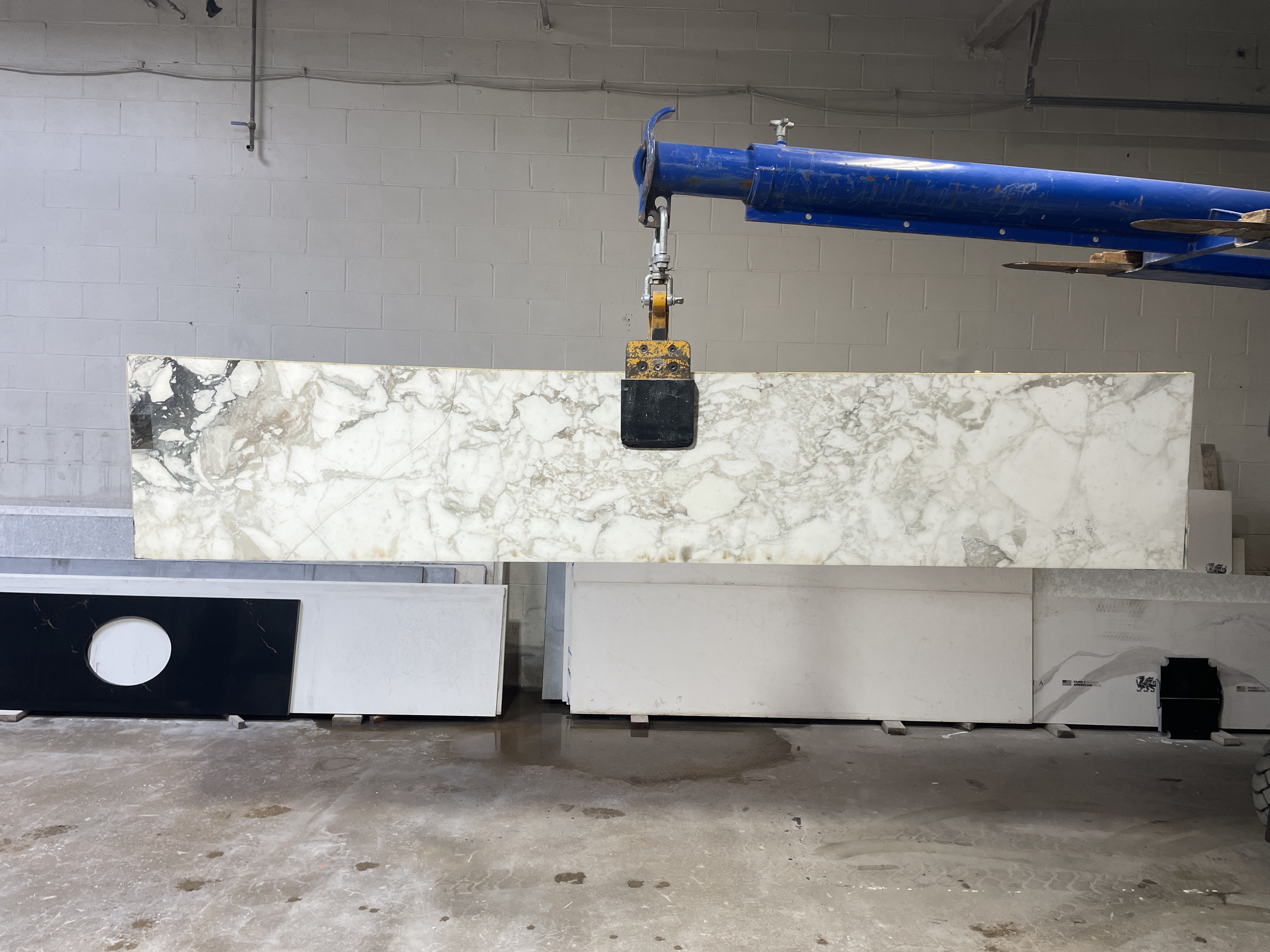 Calacatta vagli (marble honed)