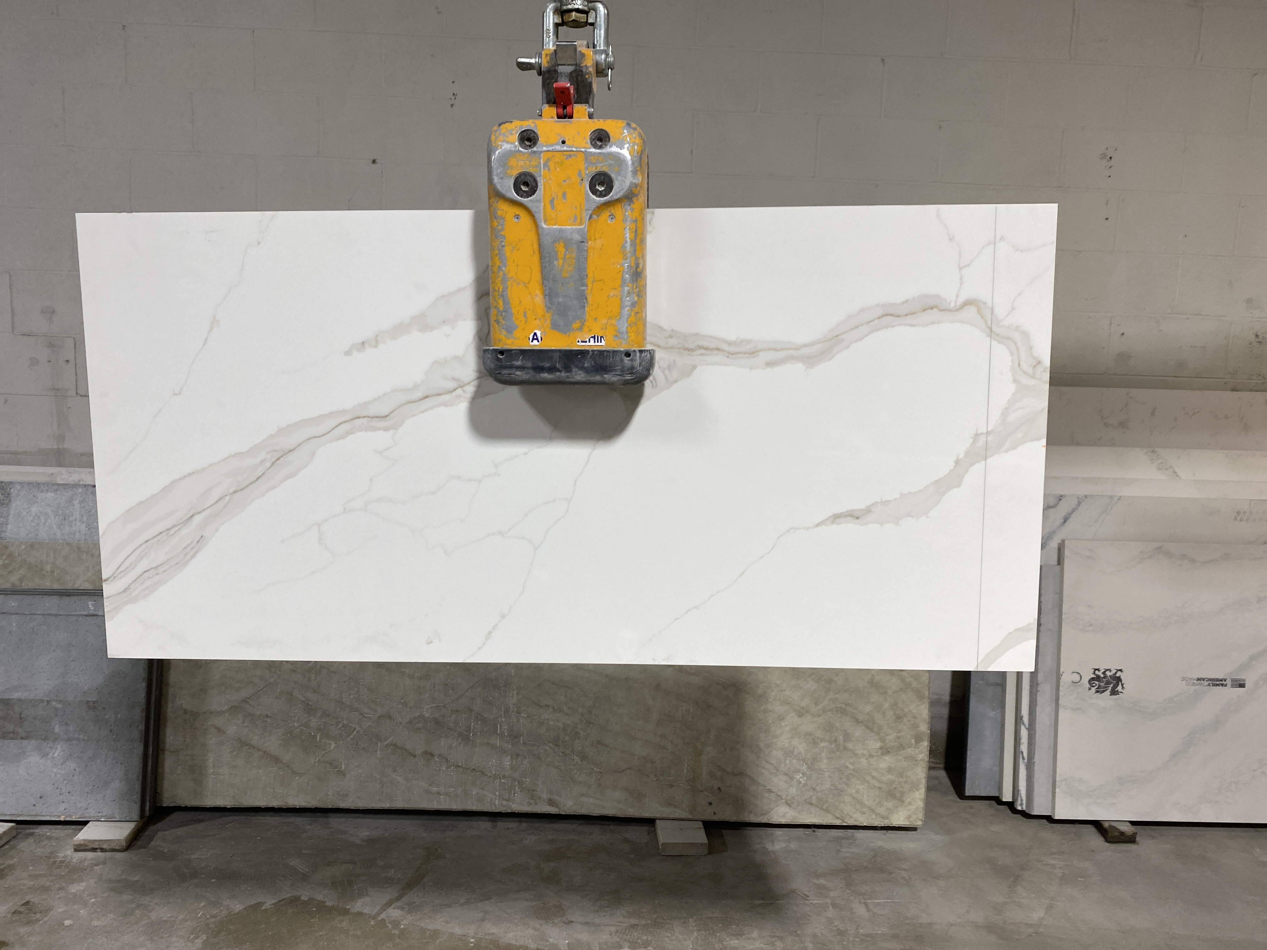 Calacatta angelico ( Terrazo Marble Quartz)