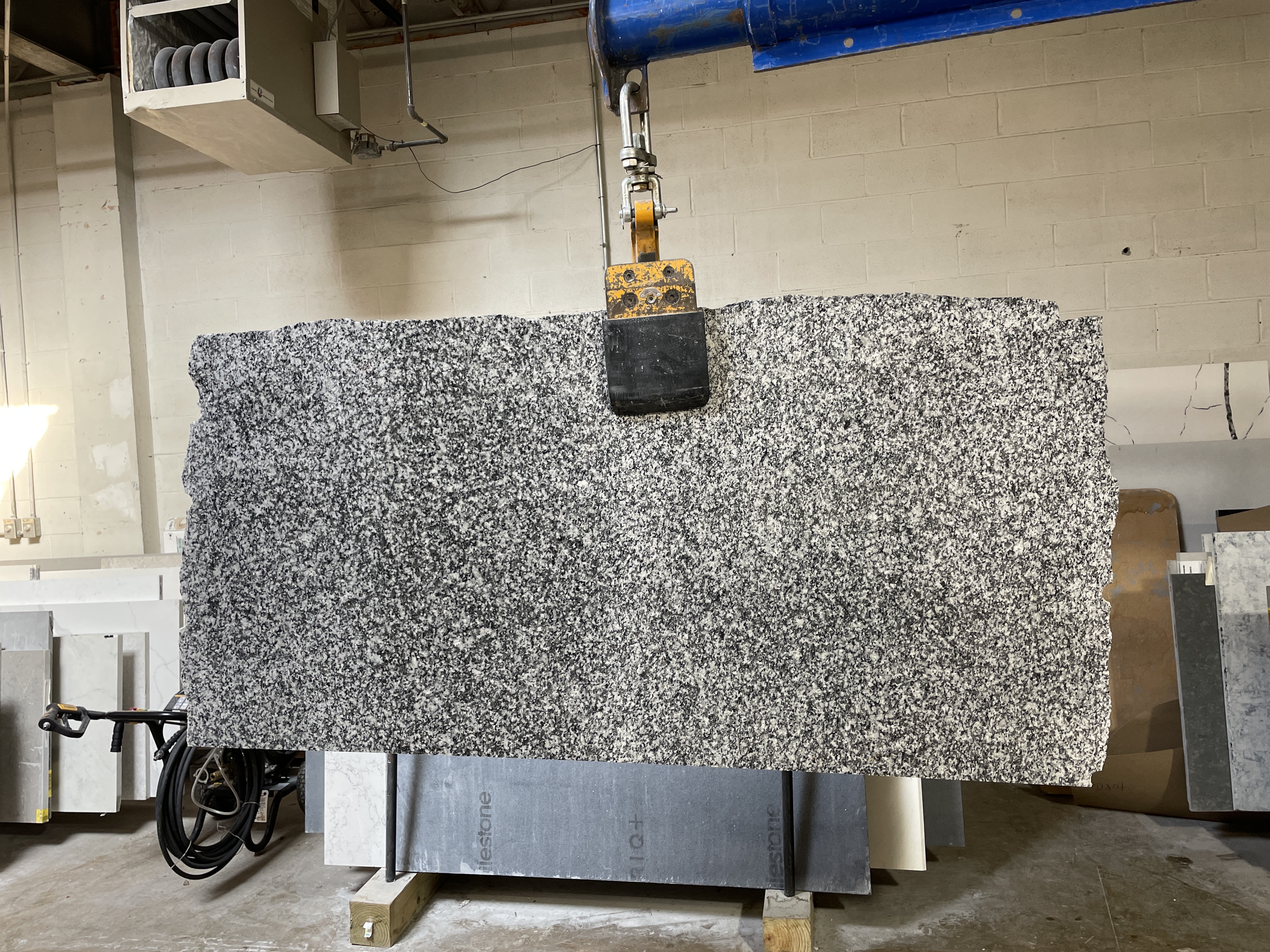 Luna pearl( Granite)