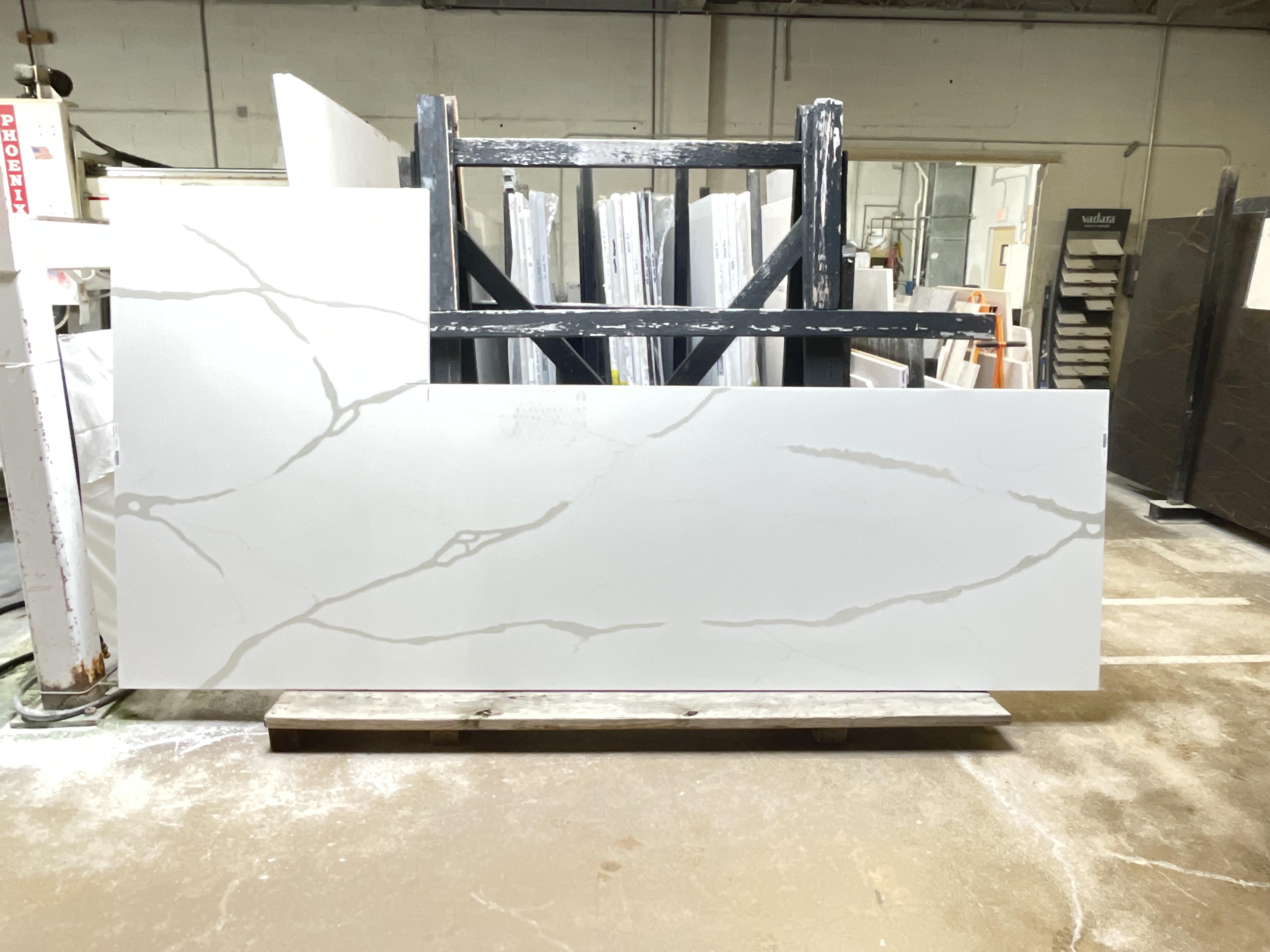 Calacatta natural (corian)