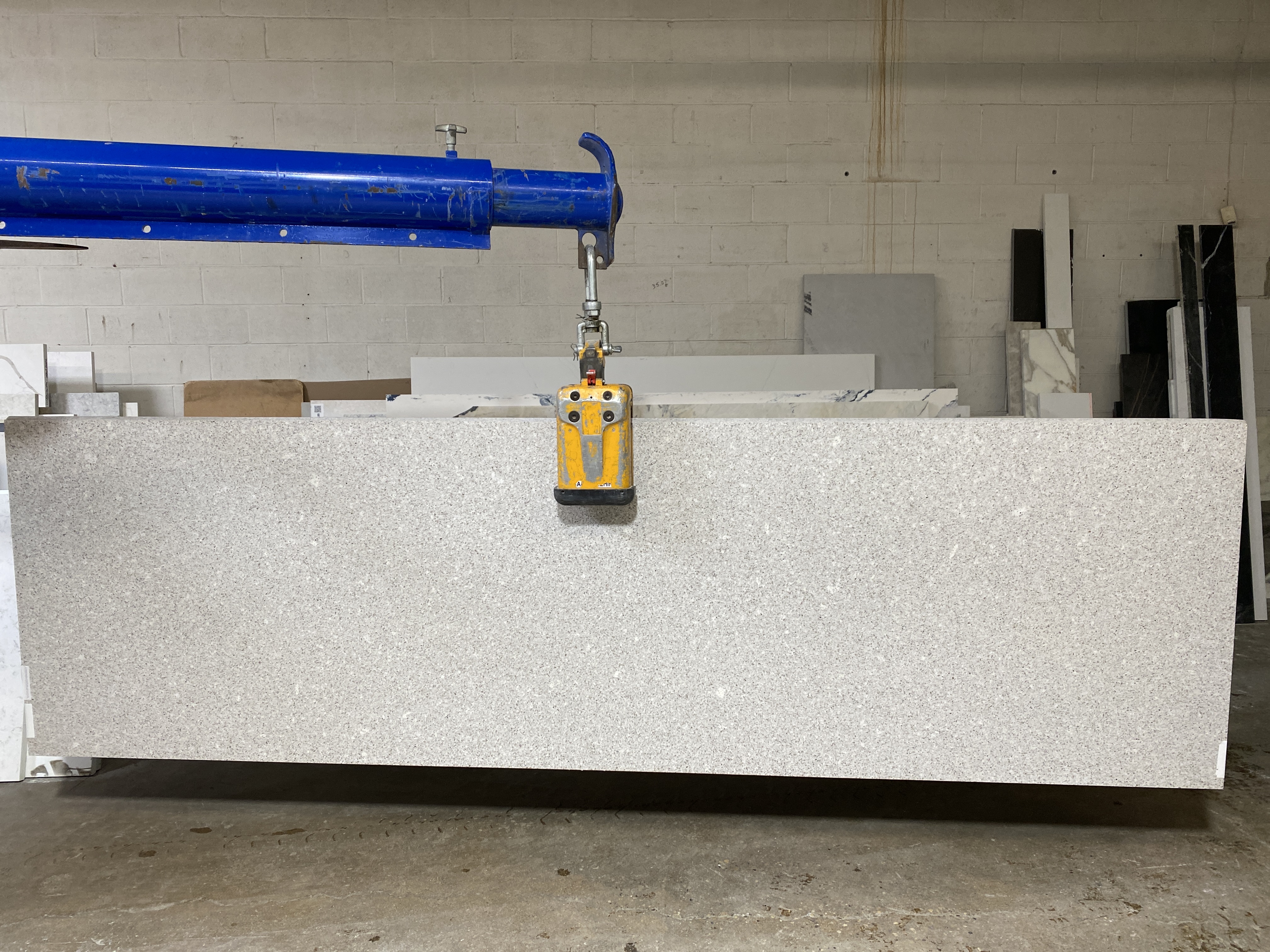Rocky shores (hanstone Quartz)